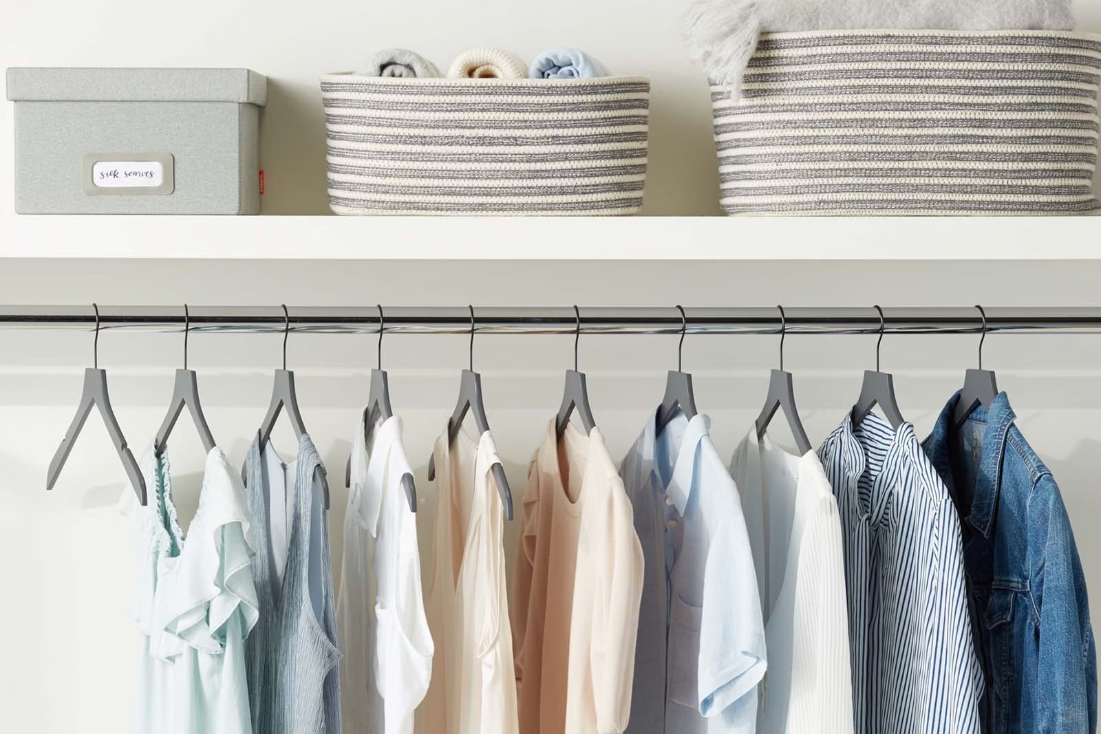 Nachhaltige Kleiderbügel für Unternehmen mit ökologischem Bewusstsein