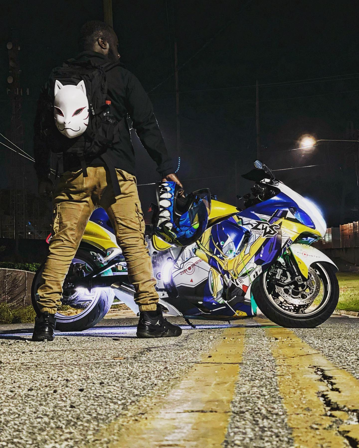 Auffallen garantiert: Entdecken Sie unsere Anime Folierung Auto für echte Fans